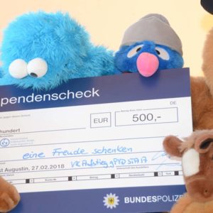 BPOL NRW: Kommissare spenden für Kinder