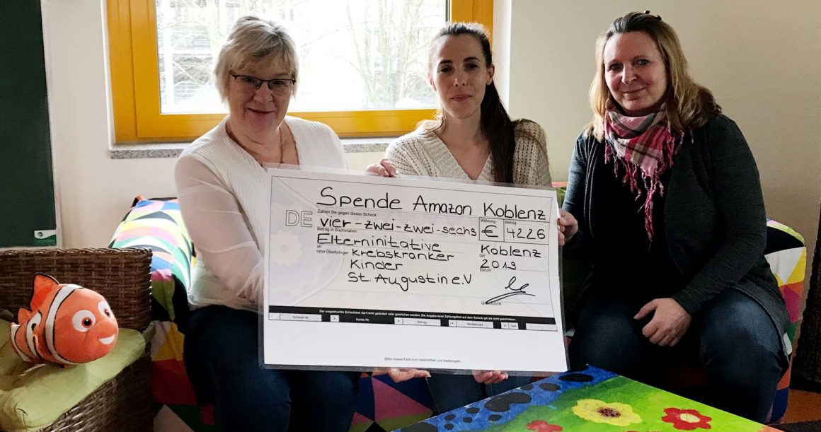 Amazon Goes Gold: Mitarbeiter im Pyjama sammeln mehr als 4226,- Euro für die EKKK