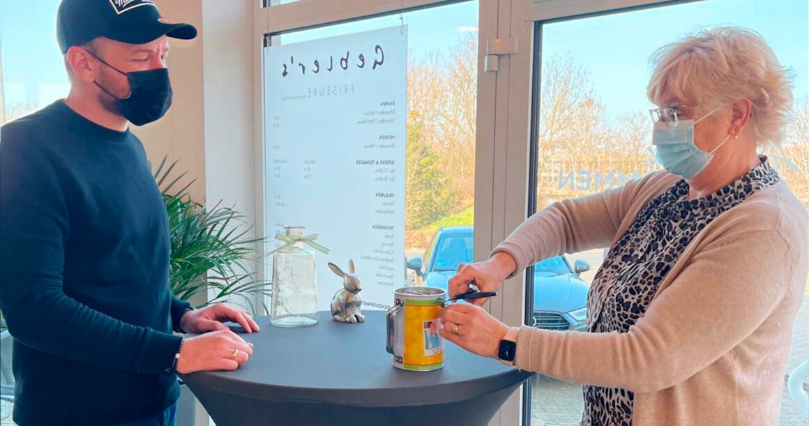 Prall gefüllte Spendendose von Gebler`s Friseure – Andreas Garweg